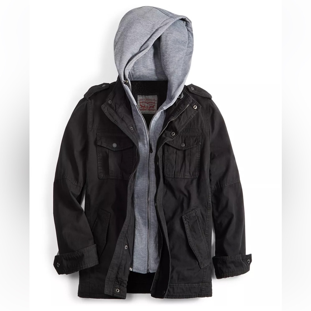 LEVI'S
Men’s Sherpa Lined Two Pocket Hooded Trucker Jacket Black / M